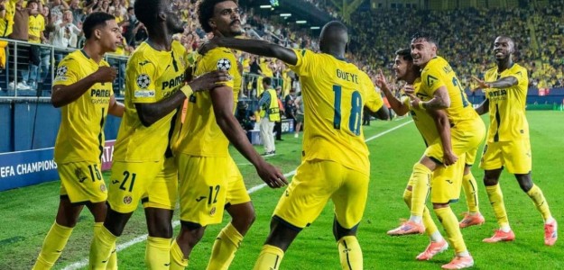 Ryan Kent durante un entrenamiento con el balón en los pies