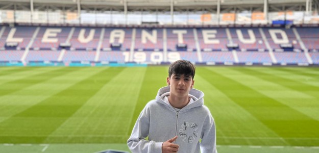 Alejandro Miró centrocampista fichaje Levante UD hasta 2028 Torrent CF