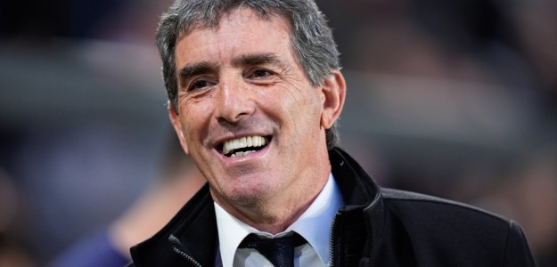 Guillermo Almada durante rueda de prensa previa al Valencia CF