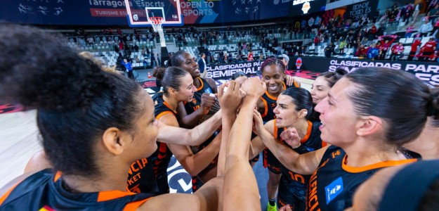 Jugadoras Valencia Basket durante entrenamiento previo semifinal Copa Reina