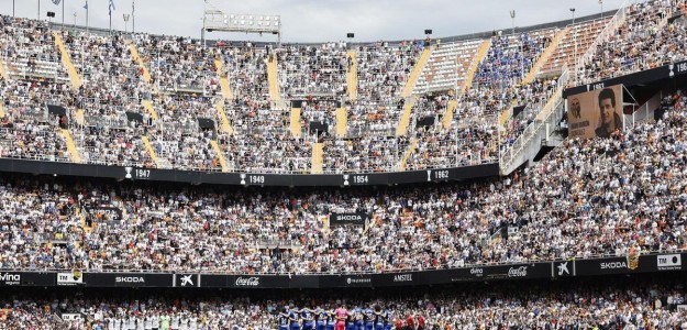Estadio de Mestalla del Valencia CF antes de su transformación inmobiliaria