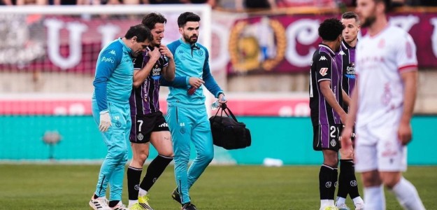 Sergi Canós durante un partido con el Real Valladolid antes de su lesión