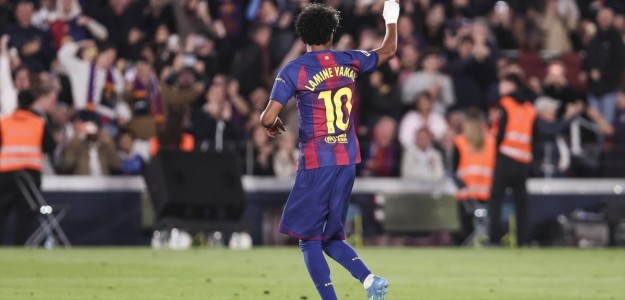 Lamine Yamal se duele de la pierna izquierda durante el partido ante el Celta