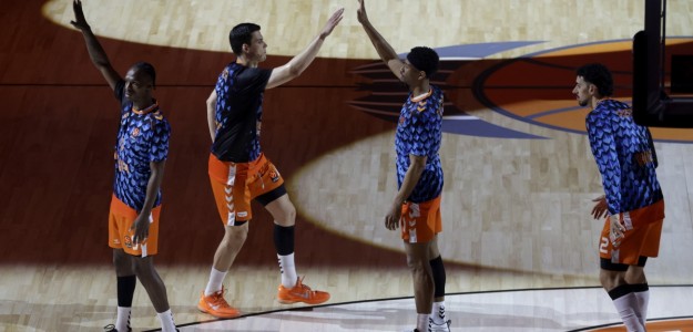 Jugadores del Valencia Basket durante un entrenamiento previo a playoffs de Euroliga