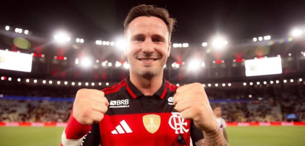 Saúl Ñíguez celebra con el Flamengo tras su regreso por lesión