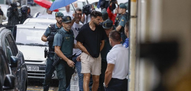Rafa Mir durante un entrenamiento con el Elche CF antes del juicio