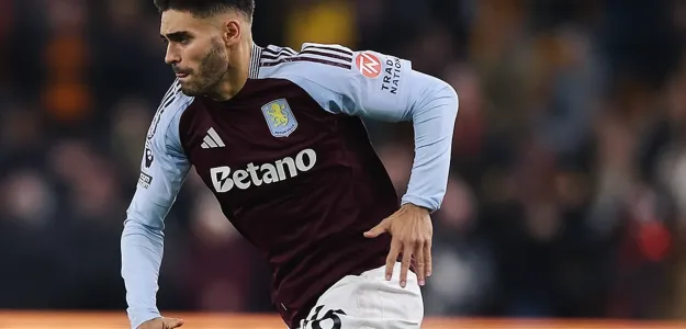 Andrés García durante un entrenamiento con el Aston Villa en la Premier League