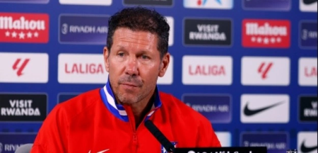 Diego Simeone durante la rueda de prensa previa al Valencia-Atlético