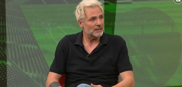 Santiago Cañizares durante una entrevista televisiva explicando la situación del Valencia CF