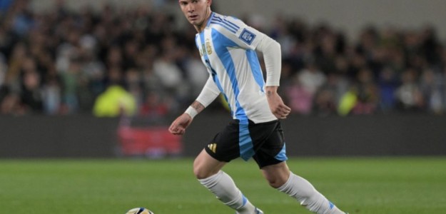 Guido Rodríguez durante un entrenamiento con la selección argentina