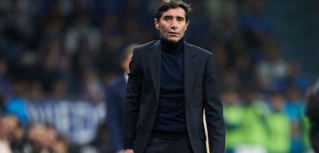 Marcelino García Toral dirigiendo un entrenamiento del Villarreal CF