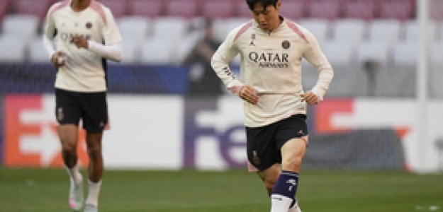 Kang In Lee celebra la Champions League con el PSG tras formarse en Paterna