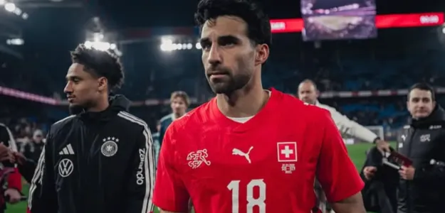 Eray Cömert durante un entrenamiento con la selección suiza previo al Mundial