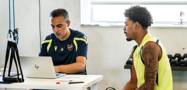 Futbolistas Levante UD pretemporada pruebas médicas 2026