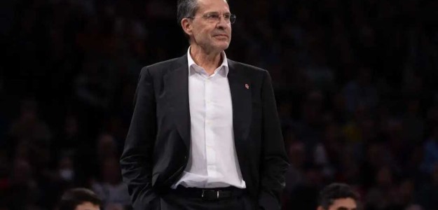 Enric Carbonell, director general Valencia Basket, en rueda de prensa Roig Arena