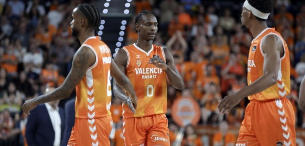 Brancou Badio con la camiseta de Valencia Basket en partido de Liga Endesa