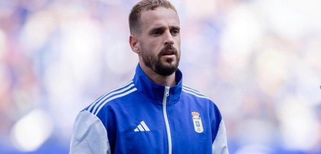 Aarón Escandell portero Real Oviedo renovación 2029