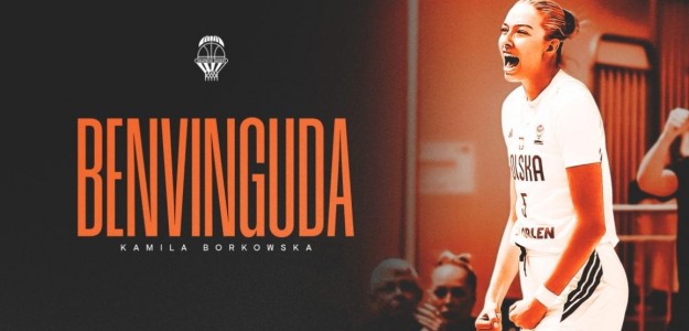 Kamila Borkowska, nueva pívot del Valencia Basket, en acción competitiva