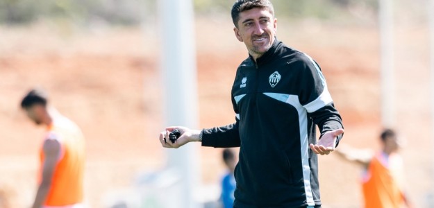 Entrenamiento del CD Castellón pretemporada Ciudad Deportiva La Coma