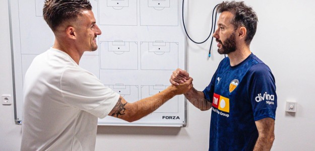 Baptiste Santamaría centrocampista Valencia CF fichaje PAOK Grecia