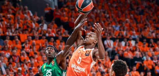 Brancou Badio, base del Panathinaikos, en acción durante entrenamientos