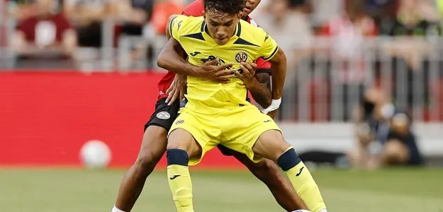 Villarreal CF entrena en pretemporada antes de la final Como Cup