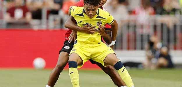 Villarreal CF entrena en pretemporada antes de la final Como Cup