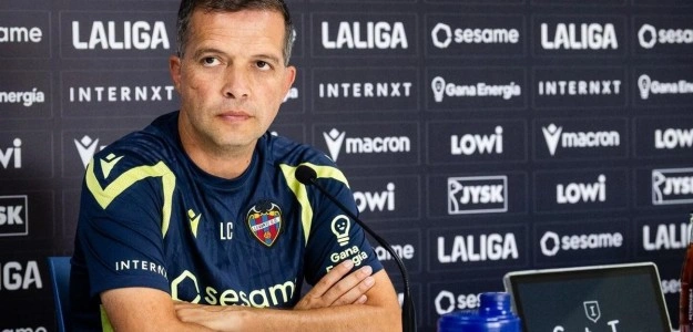 Luís Castro, entrenador del Levante UD, en rueda de prensa rechazando Espídependencia