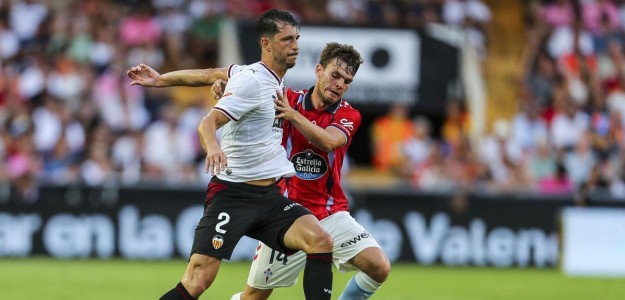 Guido Rodríguez en entrenamiento del Valencia CF con lesión
