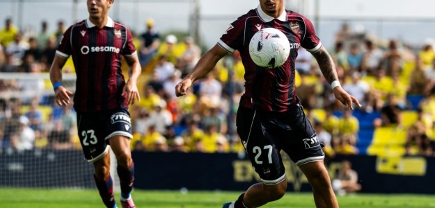 Luís Castro dirige entrenamiento Levante UD pretemporada