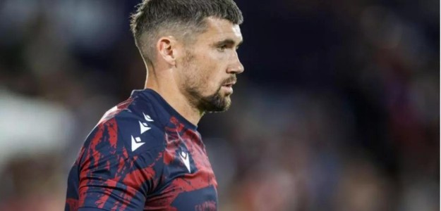 Mathew Ryan, portero del Levante UD, en acción durante un partido
