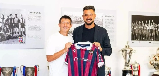 Thiago Fernández, extremo argentino, nuevo jugador cedido del Levante UD