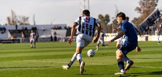 Dimitrievski debuta en portería del Valencia CF contra Stoke City