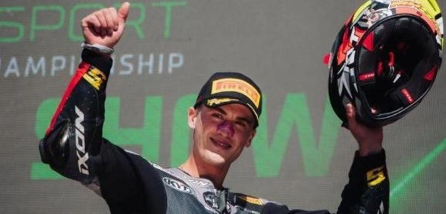 Jaume Masiá piloto Kawasaki WorldSSP 2027 campeón Moto3