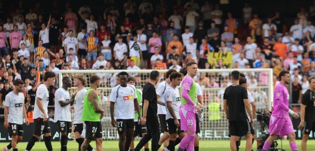 Lamine Yamal celebra gol Barcelona Valencia Mestalla LaLiga