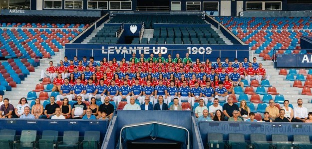 Presentación Copa Caixa Popular 2026 con 91 pilotaris en Estadi Ciutat de València