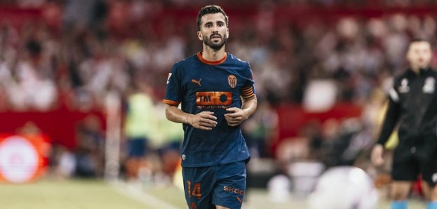 Óscar Sánchez, entrenador interino del Valencia CF, en rueda de prensa previa