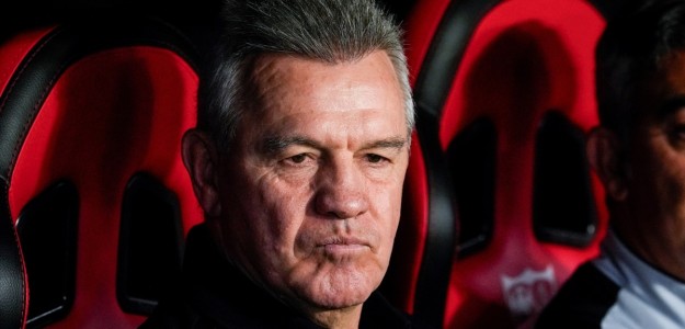 Javier Aguirre, nuevo entrenador del Valencia CF, en su presentación oficial