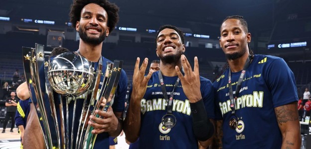 Braxton Key celebra título Copa Presidente Turquía Fenerbahce