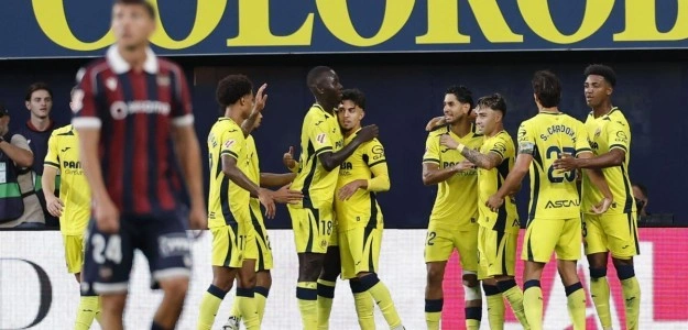 Villarreal en entrenamiento previo a viaje Bernabéu Real Madrid