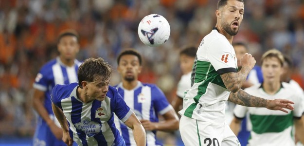 Lorenzo Amatucci recibe tarjeta roja en el Reale Arena contra Real Sociedad