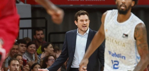 Xavi Albert, entrenador de Valencia Basket, durante la rueda de prensa tras el partido