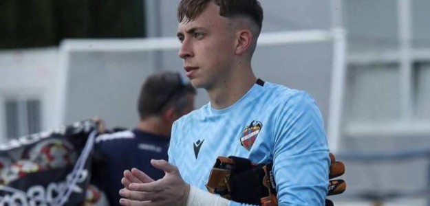 Asier Herrera portero Atlético Levante defensa portería a cero