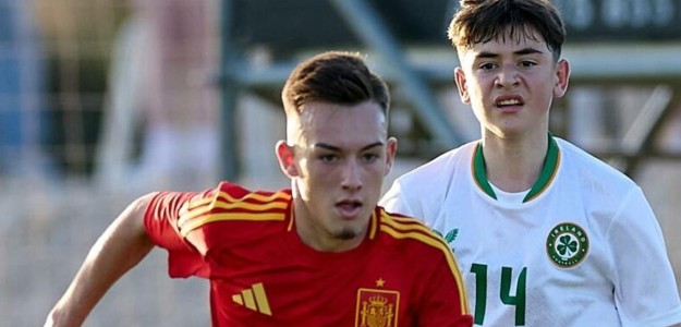 Ricar Pérez celebra gol España Colombia Mundial sub-15 Bakú