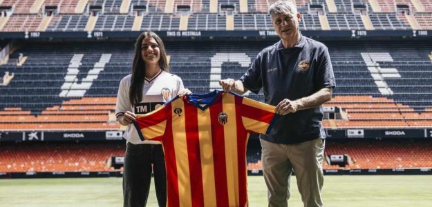 Claudia Tendillo centrocampista VCF Femenino B Mestalla