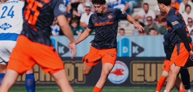 Nacho Ferri celebra gol con camiseta Feyenoord en Eredivisie