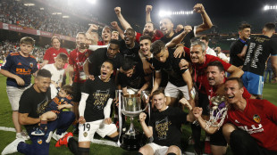 El Valencia celebra la Copa en Sevilla