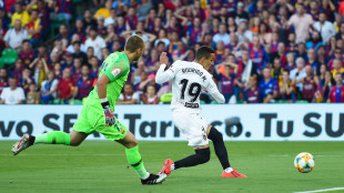 Rodrigo supera a Cillessen