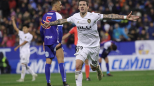 Santi Mina