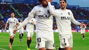 Parejo celebrando un gol